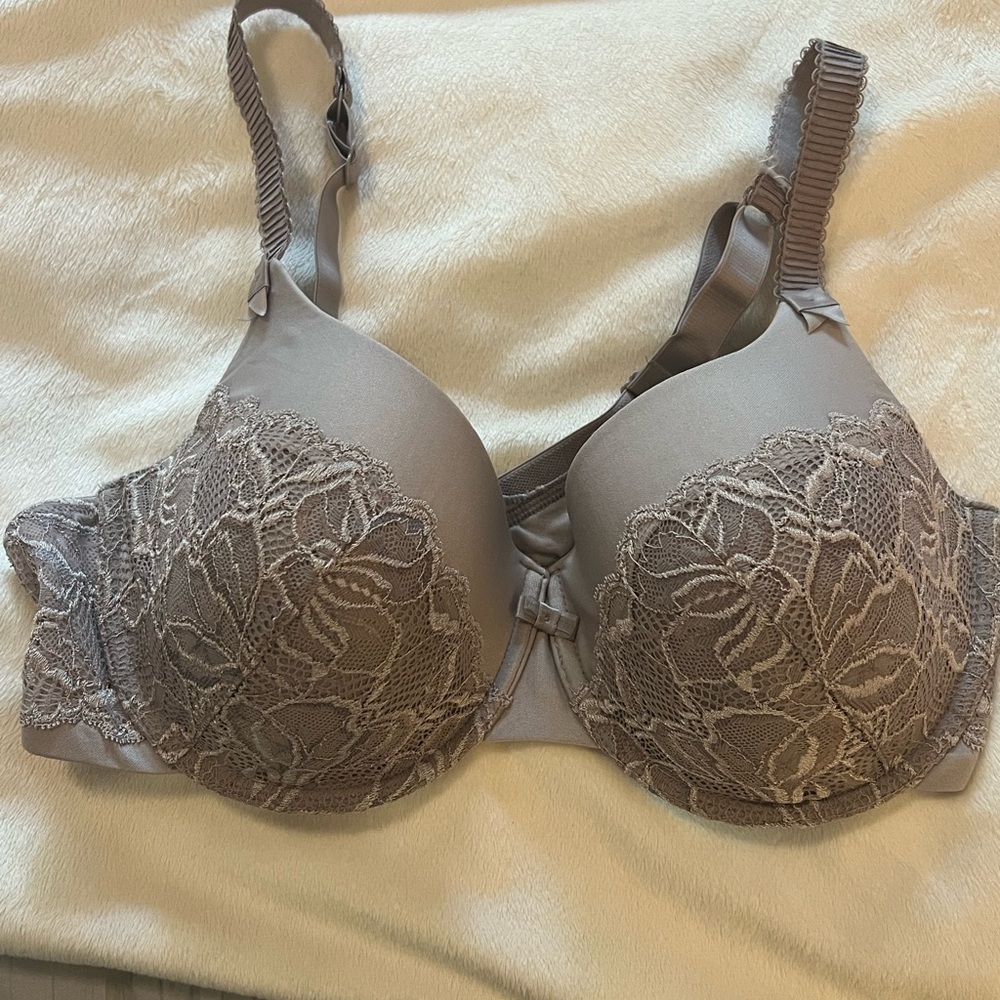 Elegant Bali Lace Trim Bra